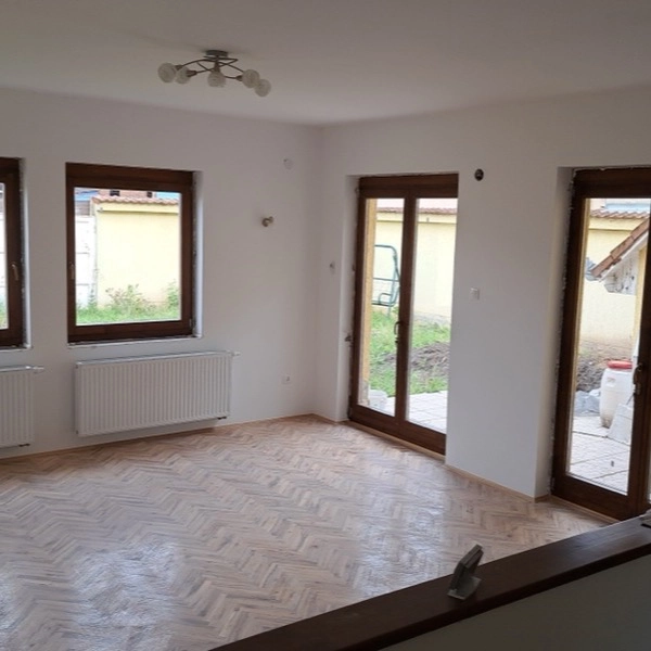 Fából készült egyedi nyílászárók